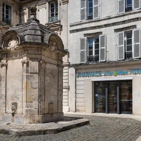 Les Apparts de Charly-Le Duplex du Marché La Rochelle  Exterior foto