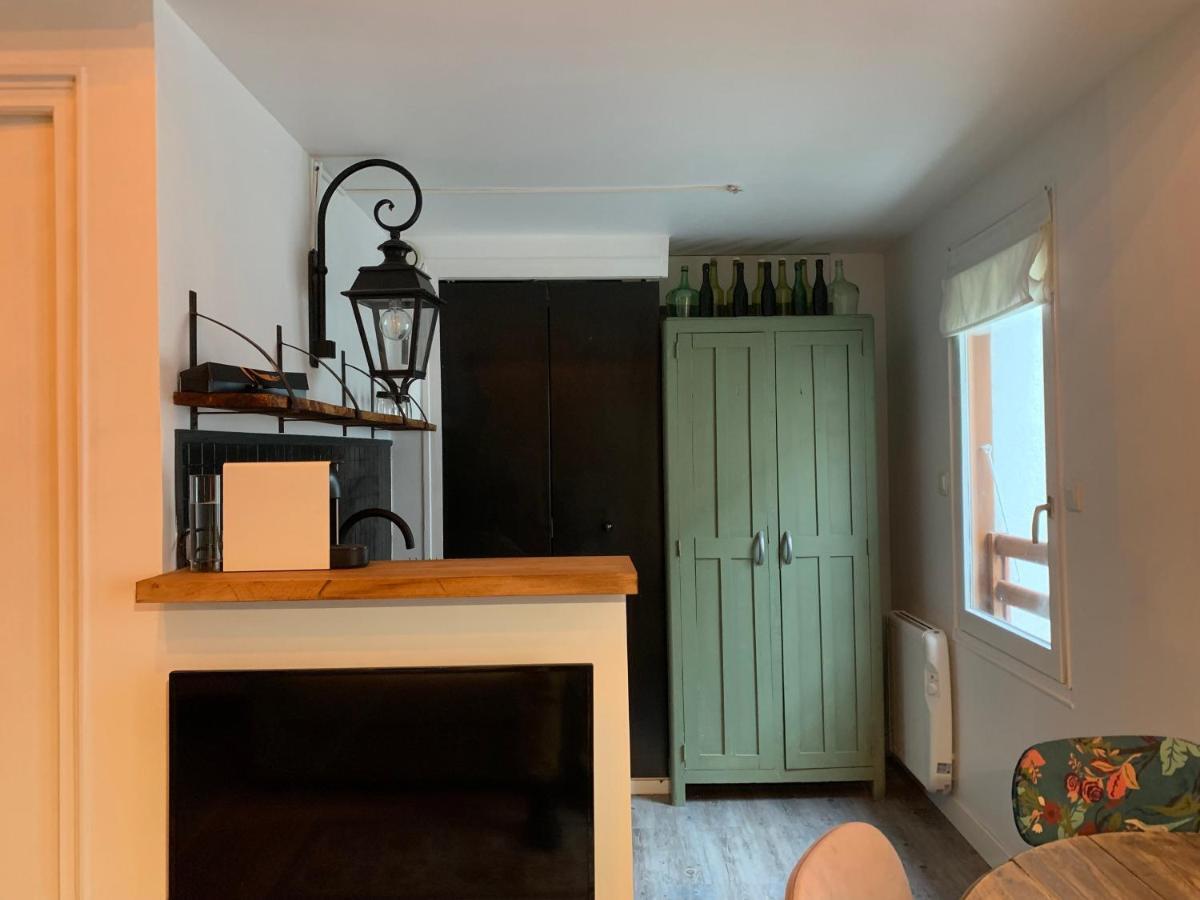 Les Apparts de Charly-Le Duplex du Marché La Rochelle  Exterior foto