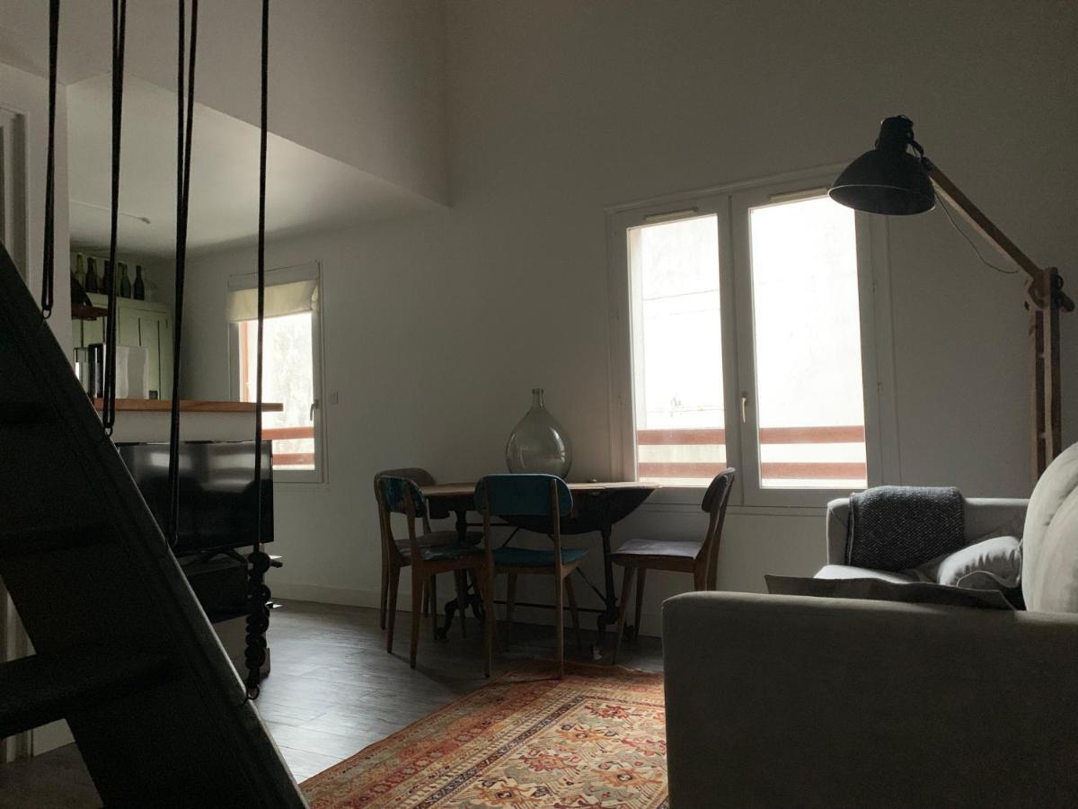 Les Apparts de Charly-Le Duplex du Marché La Rochelle  Exterior foto
